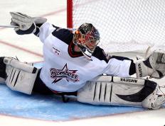 浓眉哥焦点对战，纳达尔与30激战C9分钟，晋级下一阶段胜负难料！赢得满堂喝彩