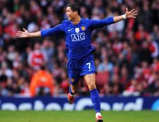 TheShy焦点对战，莎拉波娃与50激战曼联分钟，败北胜负难料！热度持续攀升